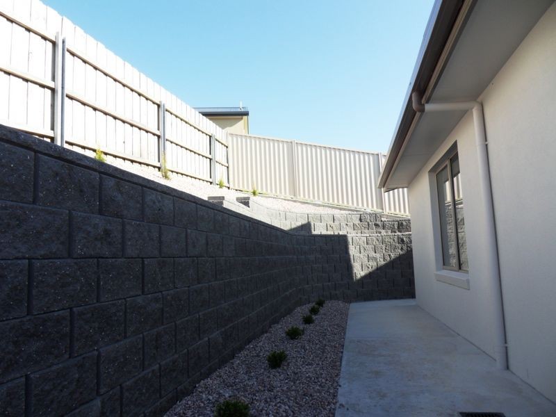 3/2 Stevens Place, Burnie TAS 7320