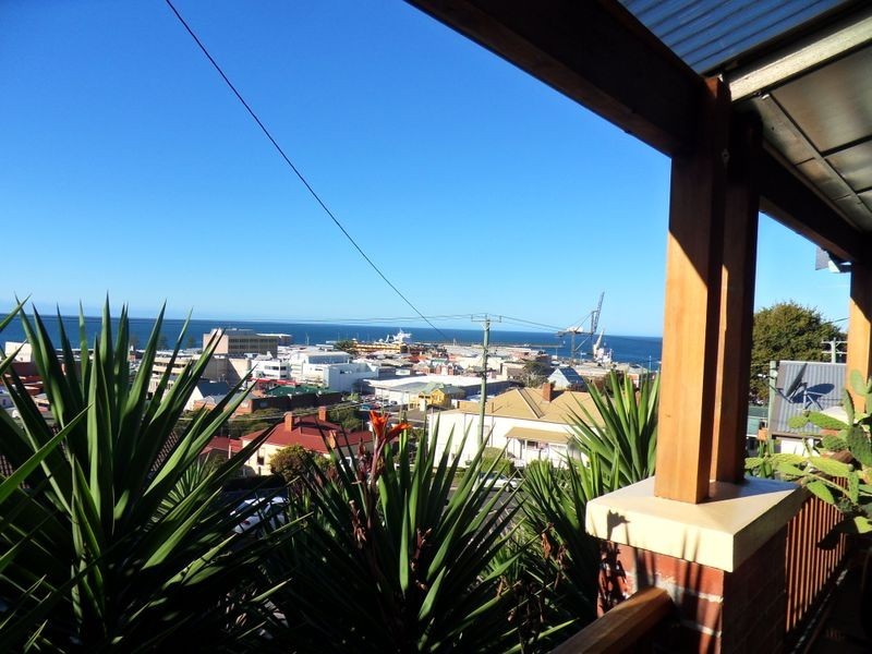 28 Hodgeman Street, Burnie TAS 7320