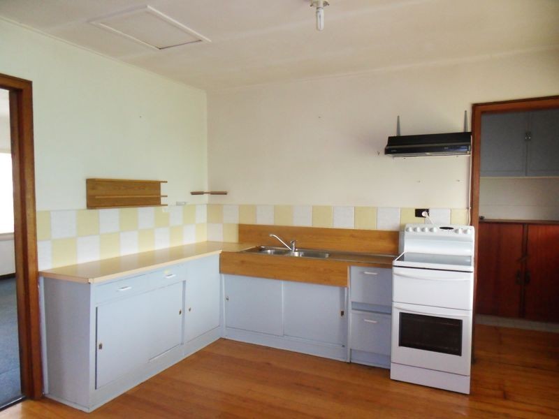 4 Fielding Street, Penguin TAS 7316