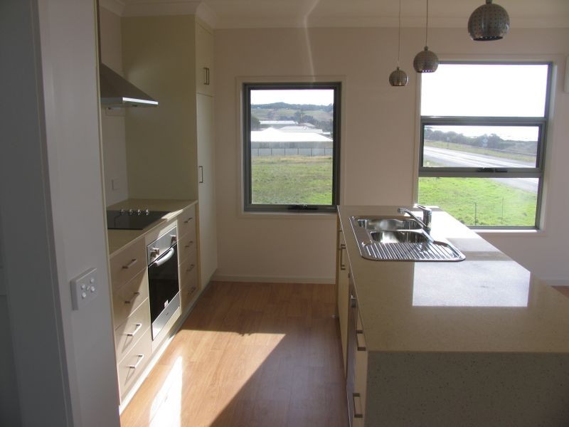 1/2 Oceanside Boulevard, Sulphur Creek TAS 7316