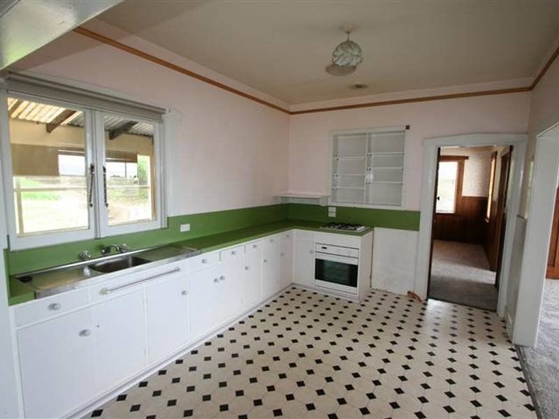 130 Mount Street, Burnie TAS 7320