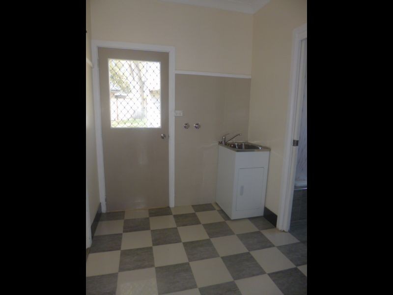 27 Leonard Avenue, Toukley NSW 2263