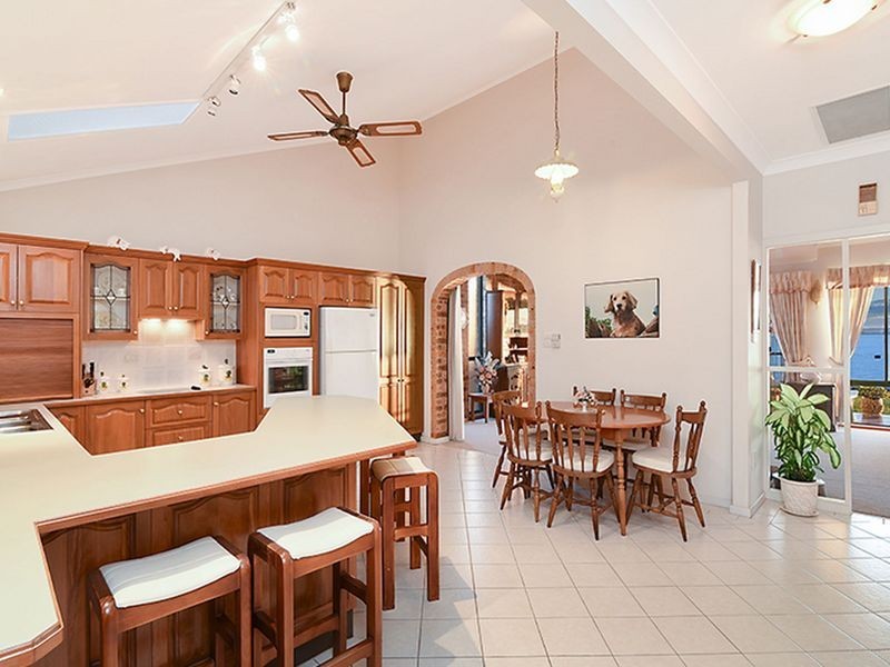 15 Viewpoint Drive, Toukley NSW 2263