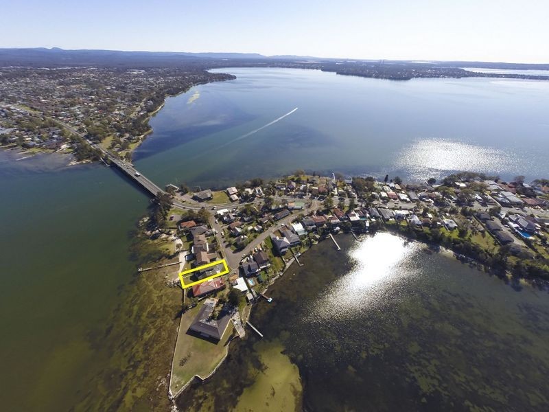 15 Viewpoint Drive, Toukley NSW 2263