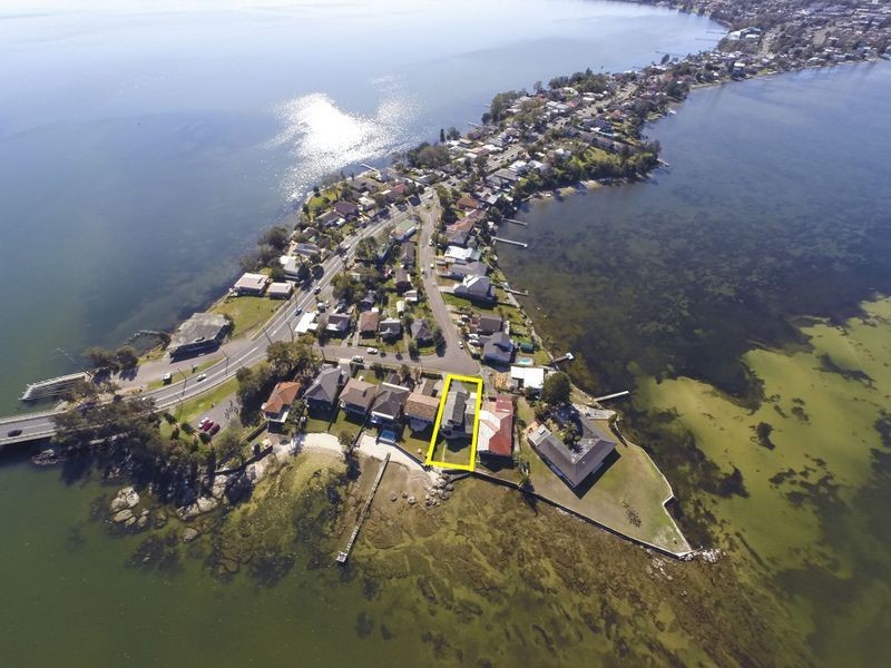 15 Viewpoint Drive, Toukley NSW 2263