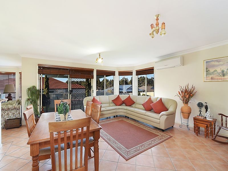 31 Barrington Drive, Woongarrah NSW 2259