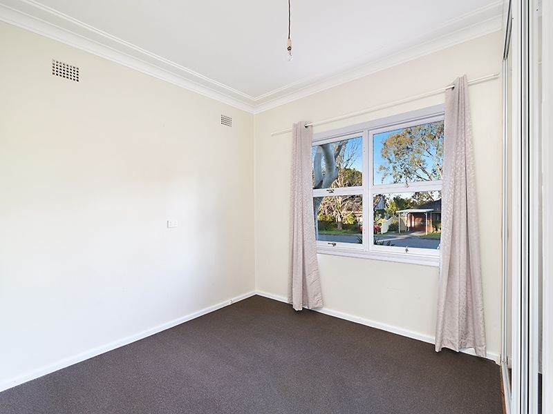 12 Delia Avenue, Budgewoi NSW 2262