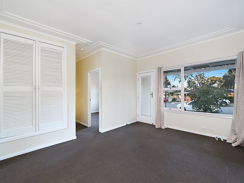 12 Delia Avenue, Budgewoi NSW 2262
