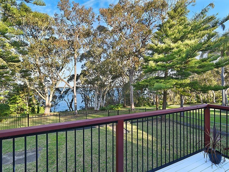 121 Sunrise Avenue, Budgewoi NSW 2262