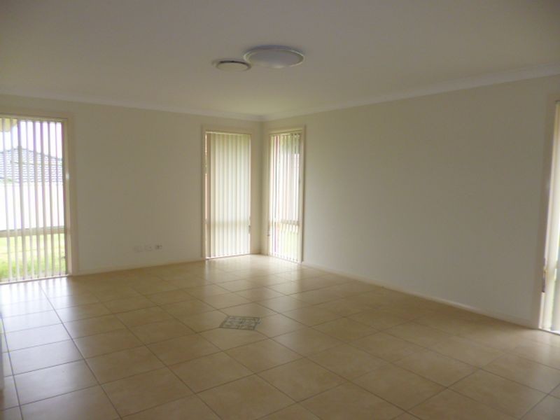 39 Piper Drive, Hamlyn Terrace NSW 2259