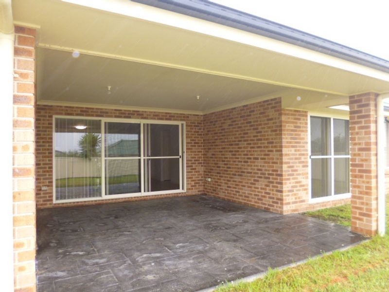 39 Piper Drive, Hamlyn Terrace NSW 2259