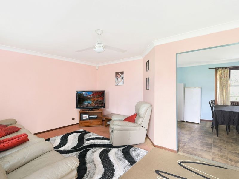 27 Jacqueline Avenue, Gorokan NSW 2263