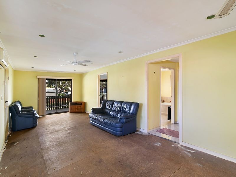 41 Queens Road, Lake Munmorah NSW 2259