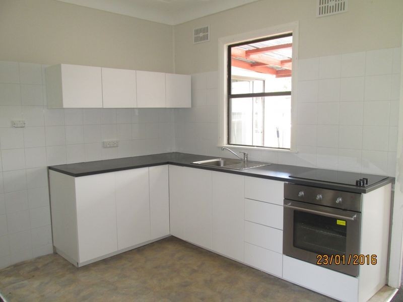 5 James Road, Toukley NSW 2263