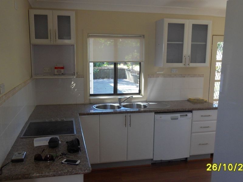 15 Sadie Avenue, Gorokan NSW 2263