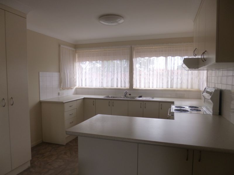 10 Kaye Avenue, Kanwal NSW 2259