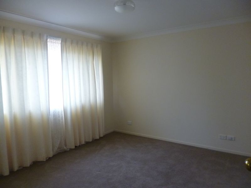 10 Kaye Avenue, Kanwal NSW 2259