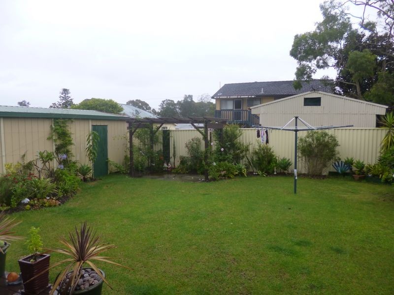 14 Barker Avenue, San Remo NSW 2262