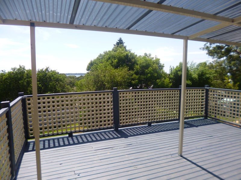 37 Woolana Avenue, Budgewoi NSW 2262