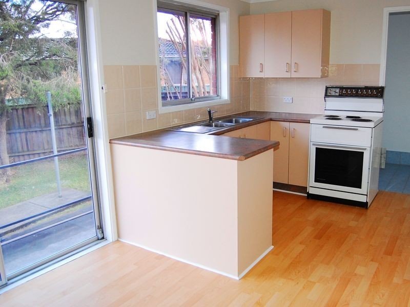 6 Esther Close, Gorokan NSW 2263