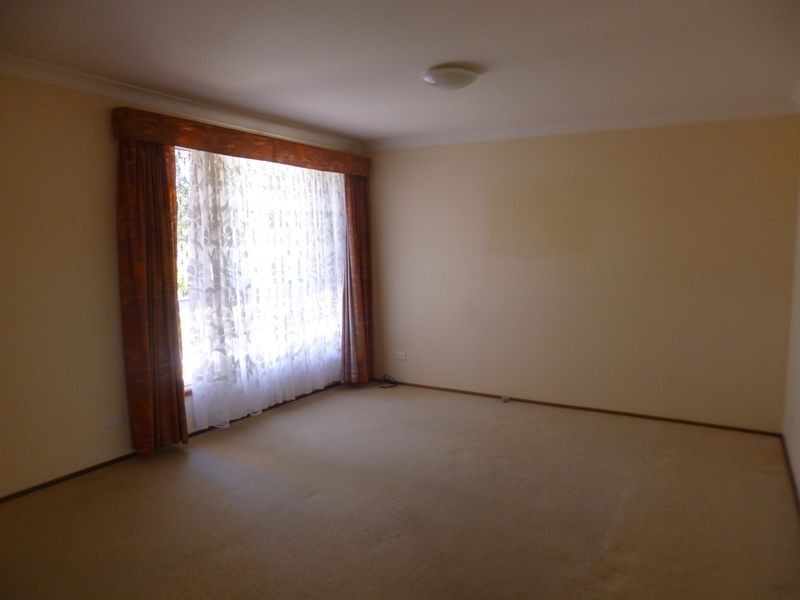 32 Second Avenue, Toukley NSW 2263