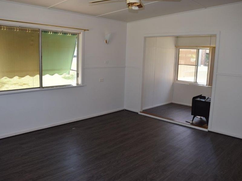 99 Coonanga Avenue, Budgewoi NSW 2262