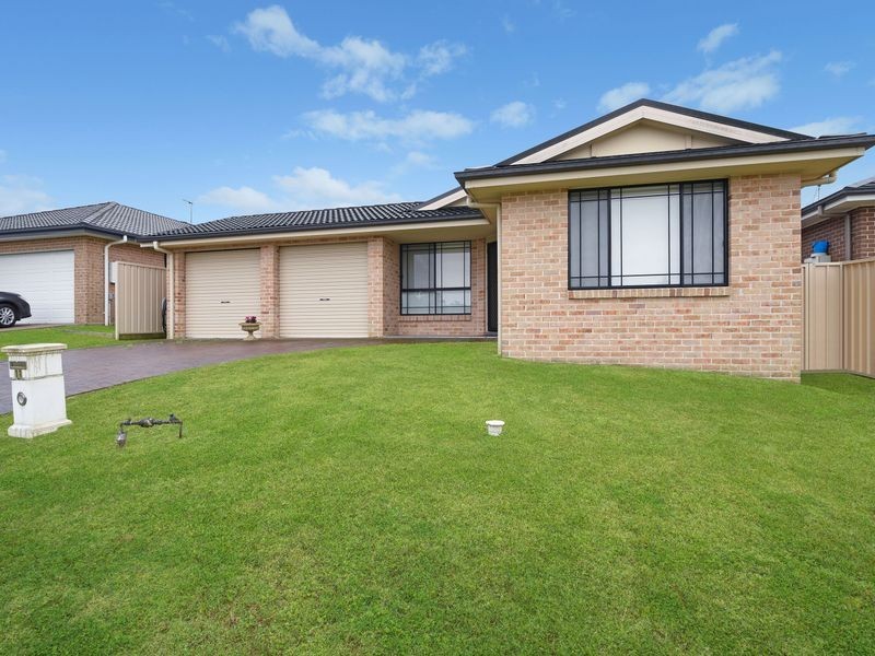11 Kelat Avenue, Wadalba NSW 2259