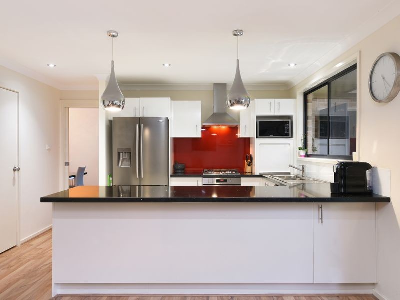 11 Kelat Avenue, Wadalba NSW 2259