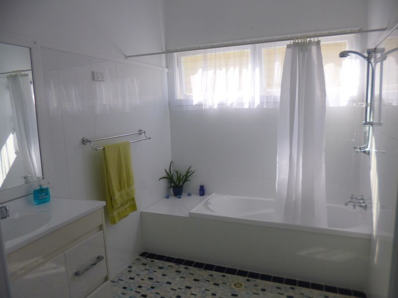 7 Vena Avenue, Gorokan NSW 2263