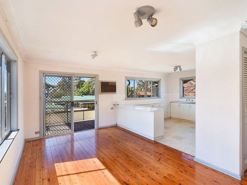 22 Ravenswood Street, Mannering Park NSW 2259