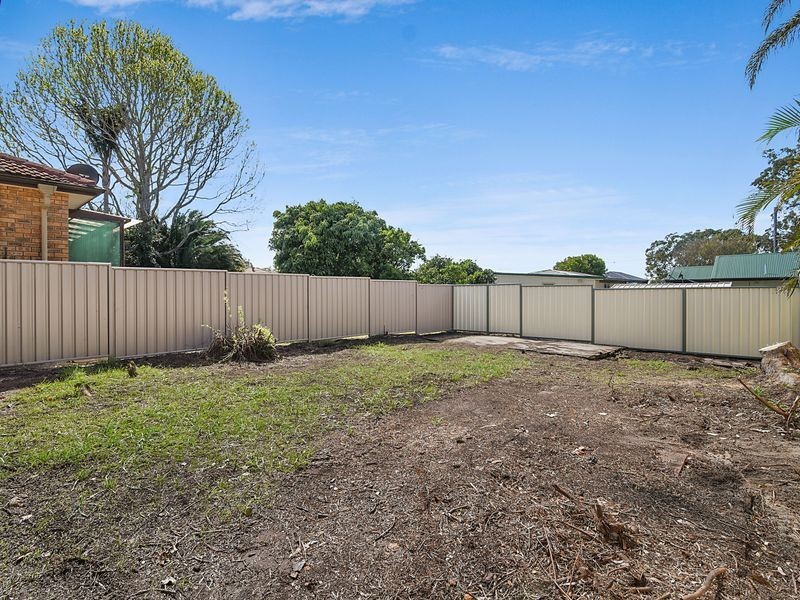 22 Ravenswood Street, Mannering Park NSW 2259