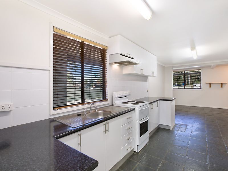 Mannering Park NSW 2259