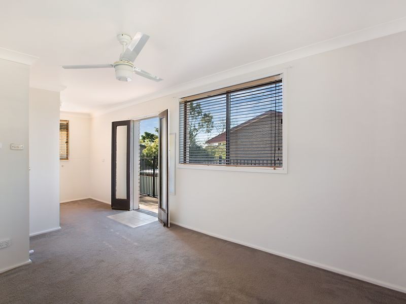 Mannering Park NSW 2259