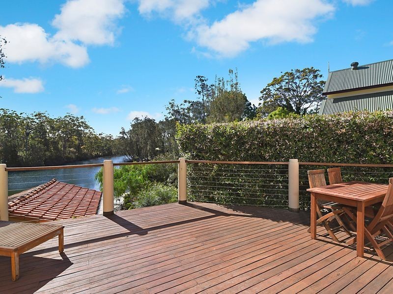 4 Mckellar Boulevard, Blue Haven NSW 2262