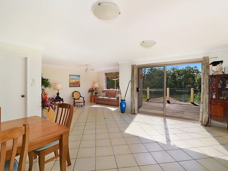 4 Mckellar Boulevard, Blue Haven NSW 2262
