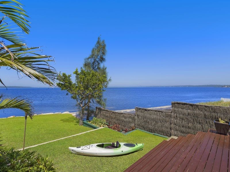 11 Moss Avenue, Toukley NSW 2263