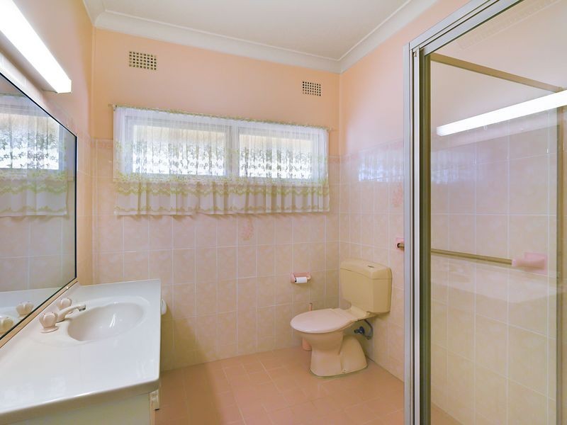 127 Tuggerawong Road, Wyongah NSW 2259