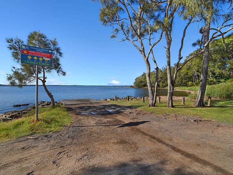 127 Tuggerawong Road, Wyongah NSW 2259