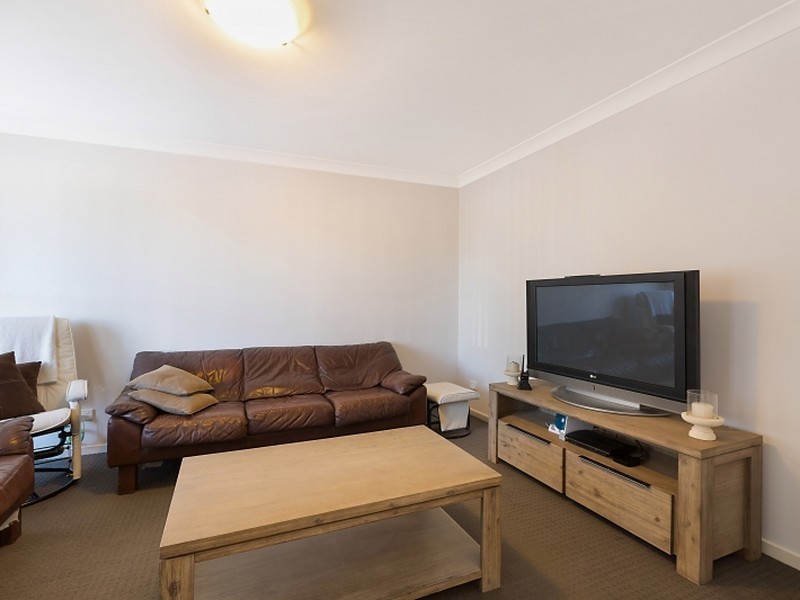 54 Waterside Drive, Woongarrah NSW 2259