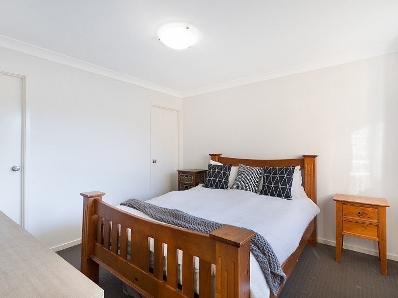 54 Waterside Drive, Woongarrah NSW 2259