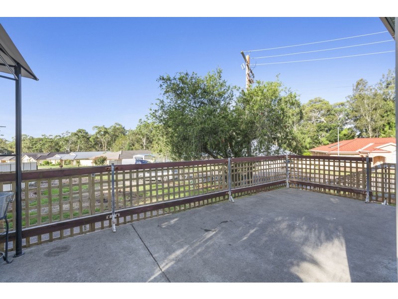 13 Illawong Road, Summerland Point NSW 2259