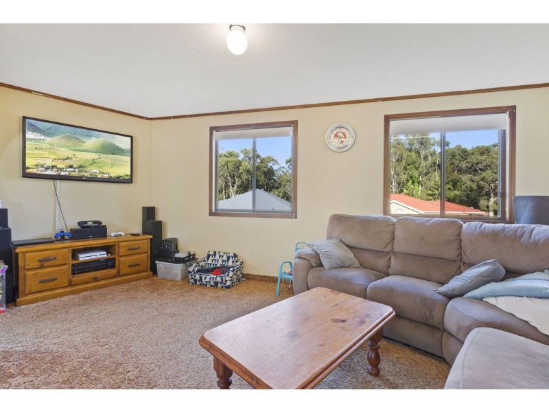 13 Illawong Road, Summerland Point NSW 2259