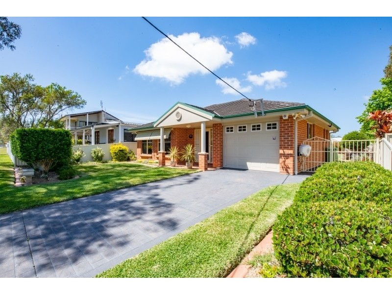 21 First Avenue, Toukley NSW 2263