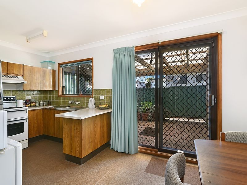 2 Carreela Close, Gorokan NSW 2263