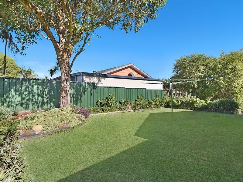 2 Carreela Close, Gorokan NSW 2263