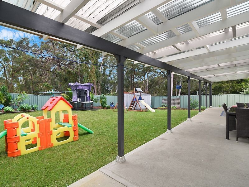 8 Parton Close, Buff Point NSW 2262