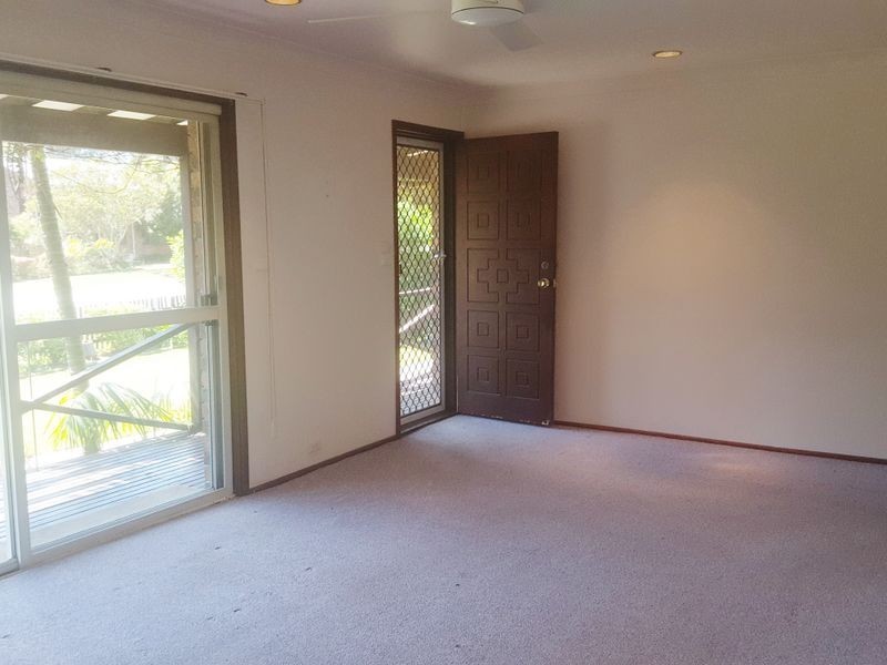 1 Lloyd Avenue, Chain Valley Bay NSW 2259