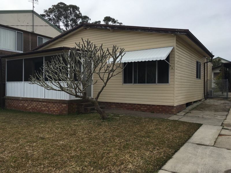3 Leonard Avenue, Toukley NSW 2263