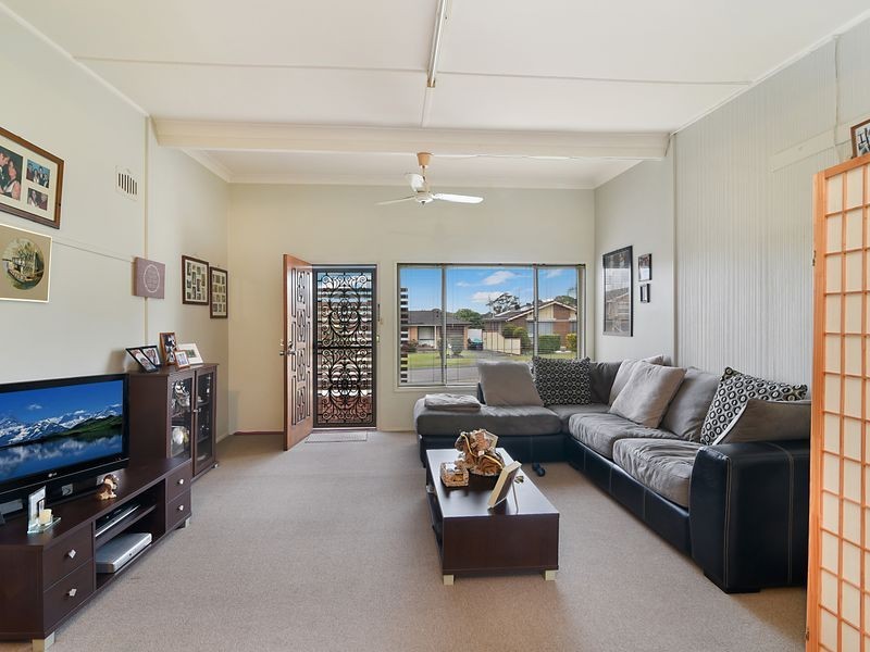 25 Kalani Street, Budgewoi NSW 2262