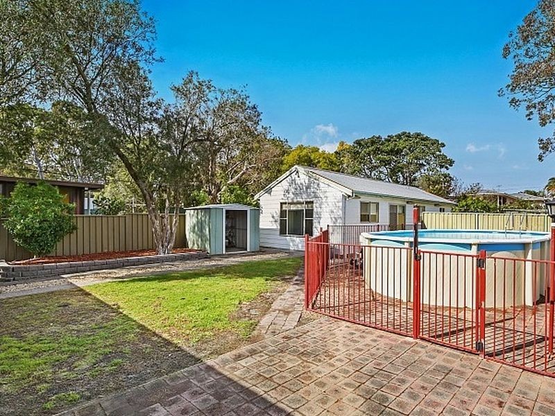 22 Inderan Avenue, Lake Haven NSW 2263